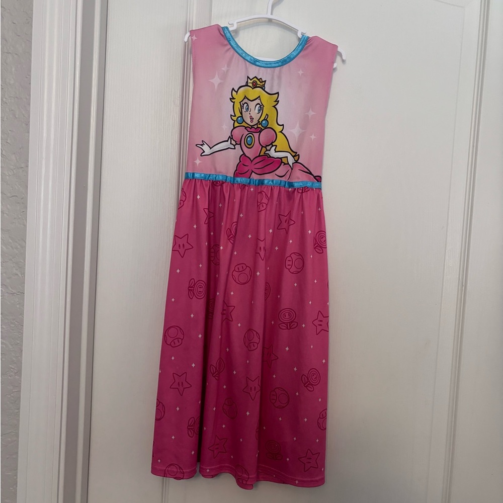 Super Mario Bros Princess Peach Graphic Nightgown with Blue Trim